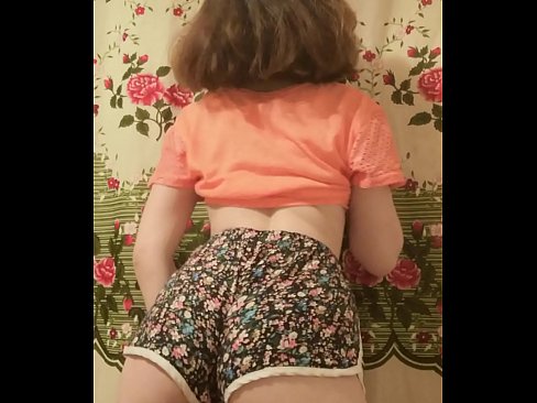 ❤️ Garota jovem e sexy tirando seus shorts da câmera Porno em porno pt-br.porn-impact.ru
